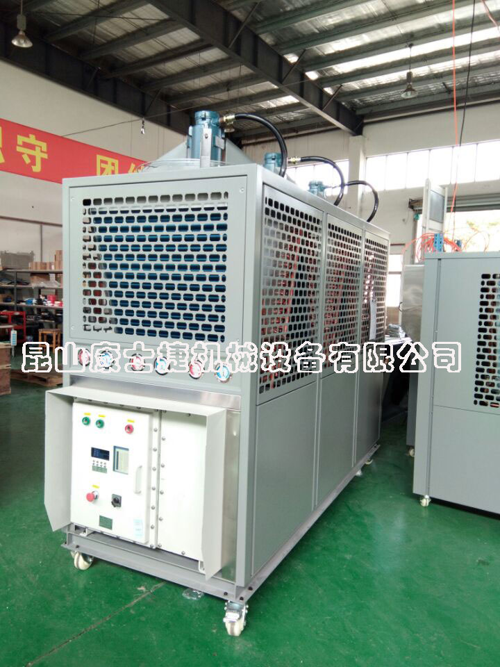 山東化工行業(yè)用鹽水低溫冷水機組