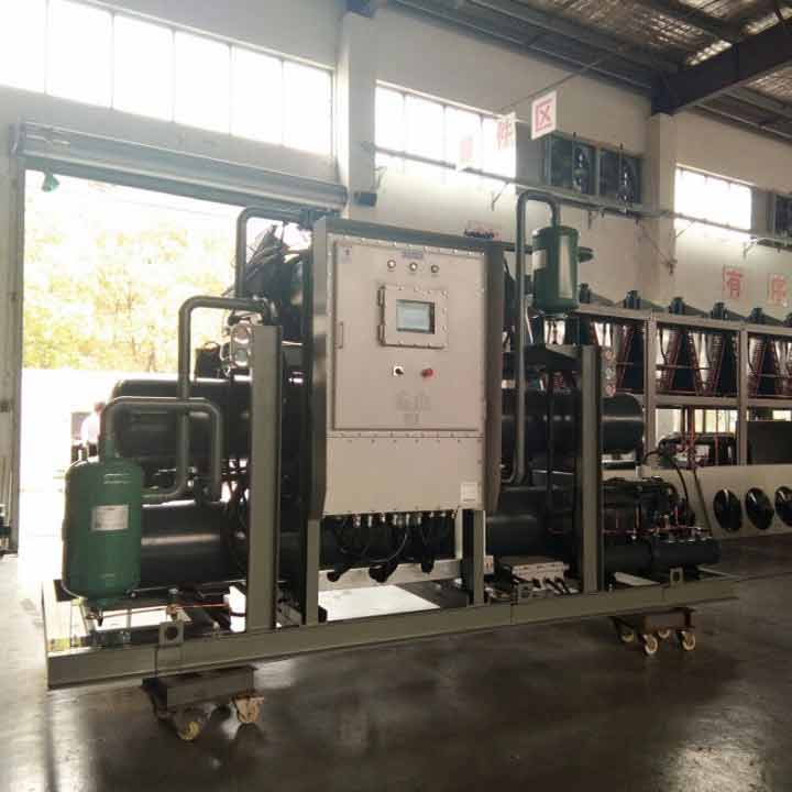 復疊式冷水機需要定期維護更換冷凍機油原因及冷凍機油的充注方法